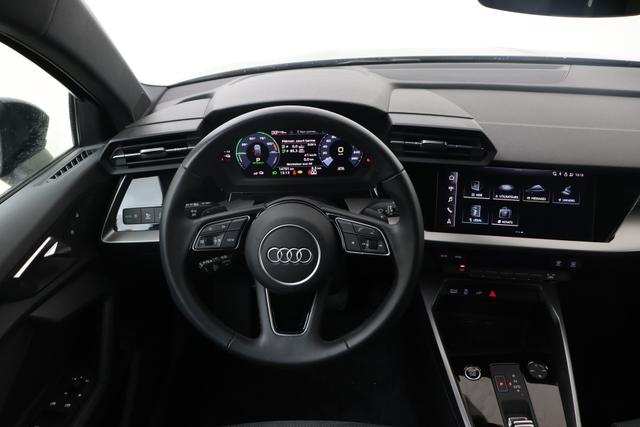 Audi A3 Sportback 45 TFSI e 245 hp S-tronic 