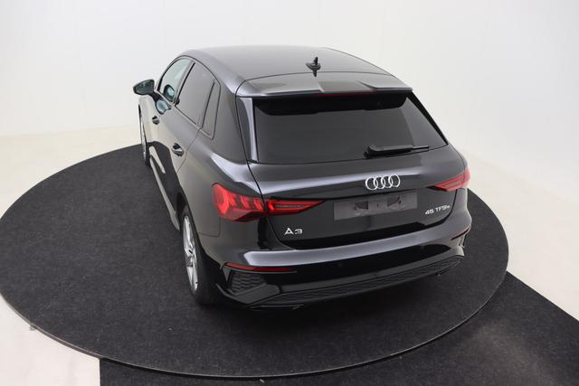Audi A3 Sportback 45 TFSI e 245 hp S-tronic 