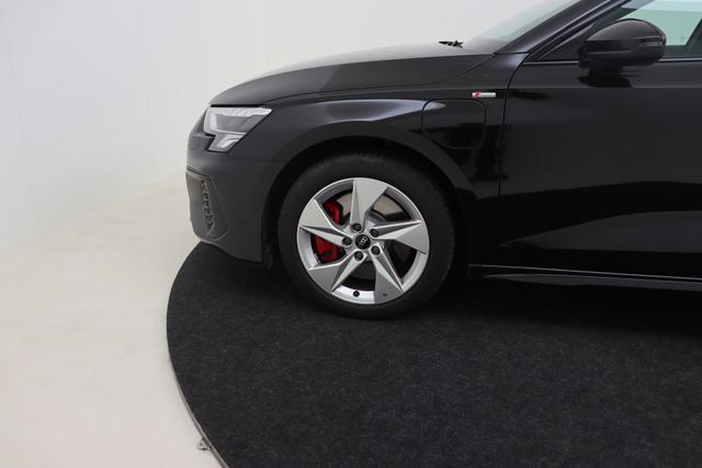 Audi A3 Sportback 45 TFSI e 245 hp S-tronic 