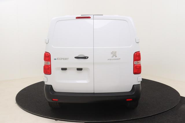 Peugeot e-Expert Fahrgestell 50 kWh 136 hp 