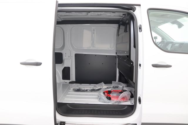Peugeot e-Expert Fahrgestell 50 kWh 136 hp 