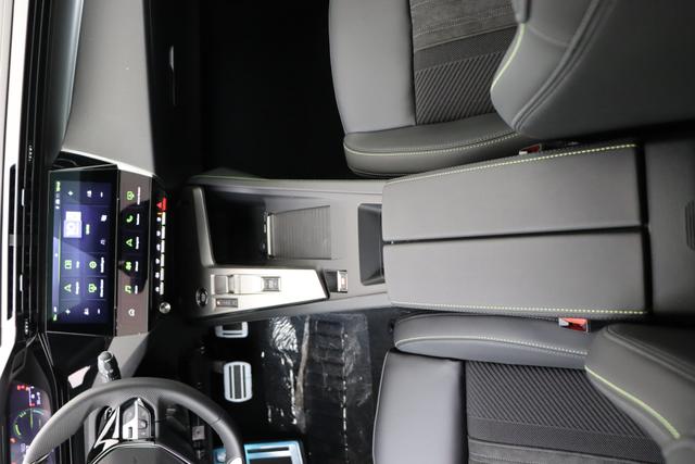 Peugeot 308 Hybrid 145 e-DCS6 