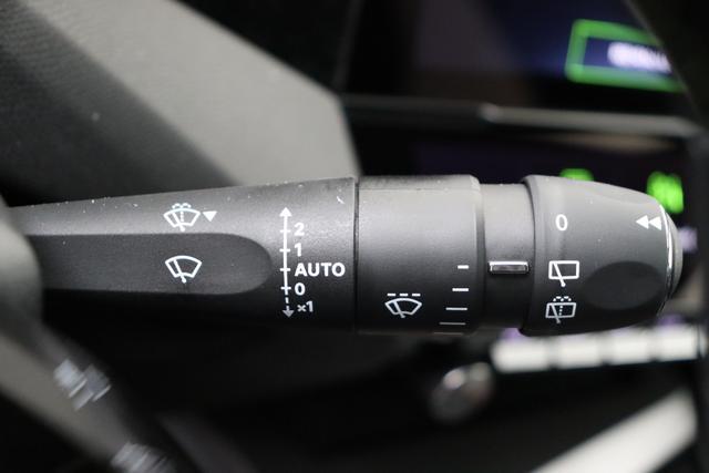 Peugeot 308 Hybrid 145 e-DCS6 