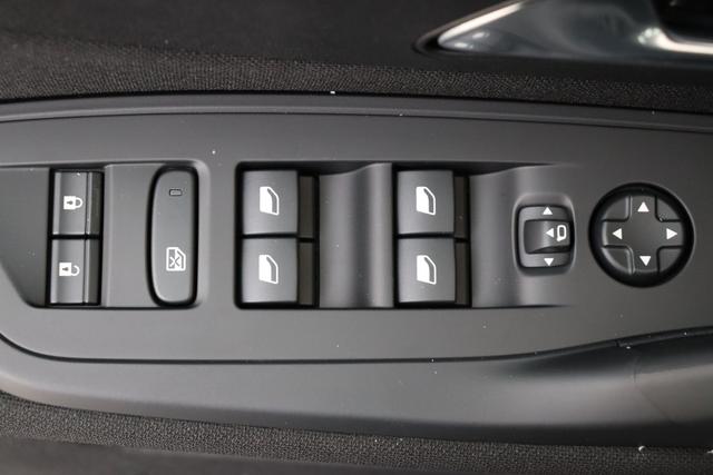 Peugeot 308 SW Hybrid 145 e-DCS6 