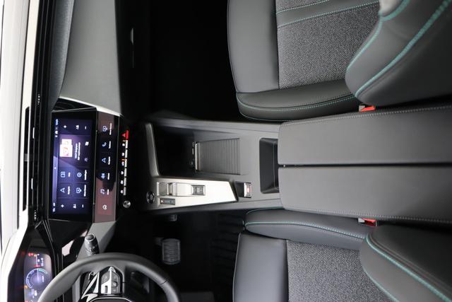 Peugeot 308 SW Hybrid 145 e-DCS6 