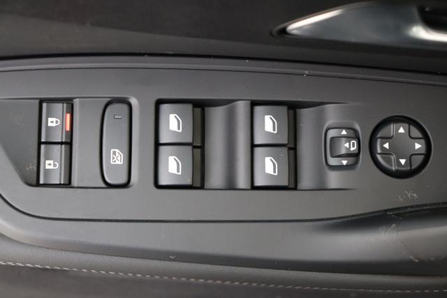 Peugeot 308 SW Hybrid 145 e-DCS6 