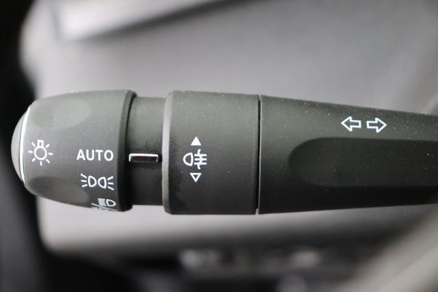Peugeot 308 SW Hybrid 145 e-DCS6 