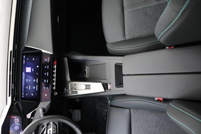 Peugeot 308 SW Hybrid 145 e-DCS6 