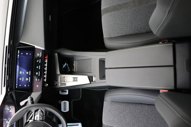 Peugeot 308 SW Hybrid 145 e-DCS6 