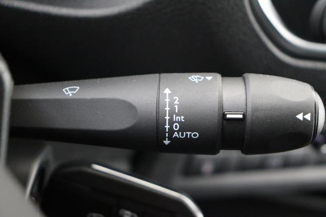 Peugeot e-Expert Fahrgestell 75 kWh 136 hp 