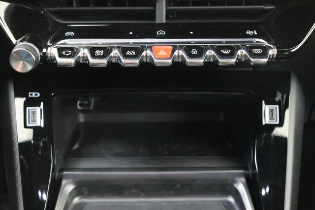 Peugeot 208 1.2 Turbo 100 hp Man.6 