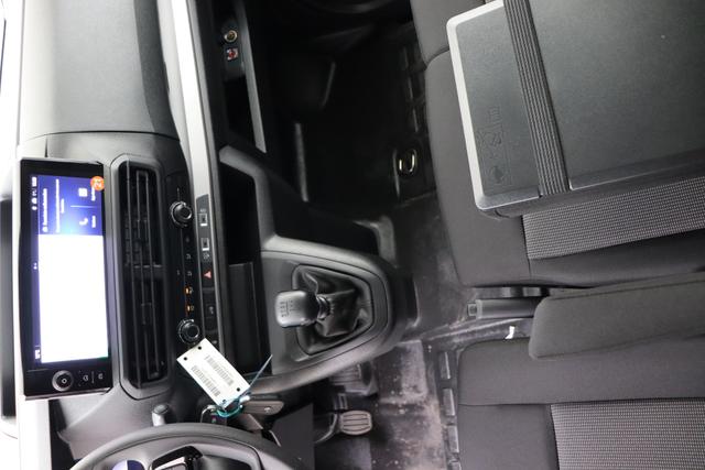 Opel Vivaro Kombi 2.0 Turbo D 145 hp MT6 