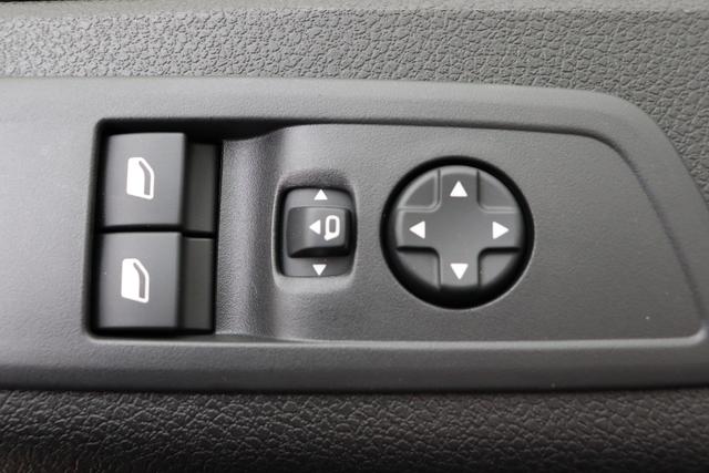 Opel Vivaro Kombi 2.0 Turbo D 145 hp MT6 