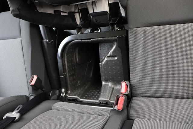 Opel Vivaro Kombi 2.0 Turbo D 145 hp MT6 