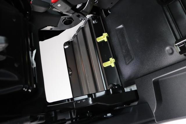 Opel Vivaro Kombi 2.0 Turbo D 145 hp MT6 