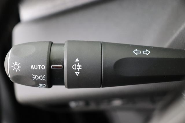 Peugeot 308 Hybrid 145 e-DCS6 