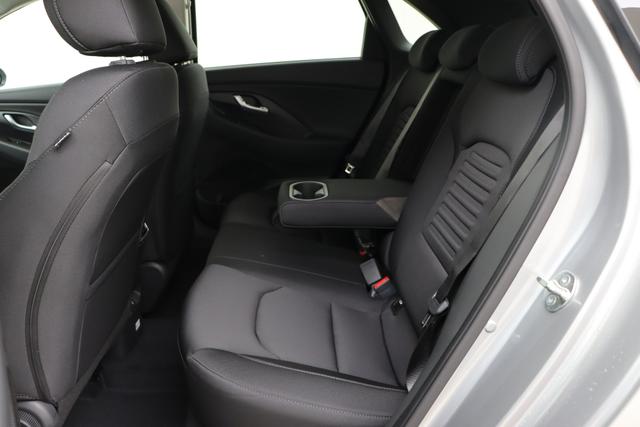 Hyundai i30 1.0 T-GDi 100 hp 6MT 