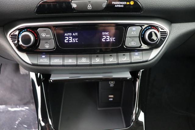 Hyundai i30 1.0 T-GDi 100 hp 6MT 