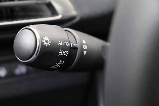 Peugeot 3008 Hybrid 136 hp e-DSC6 