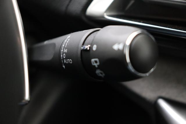 Peugeot 3008 Hybrid 136 hp e-DSC6 