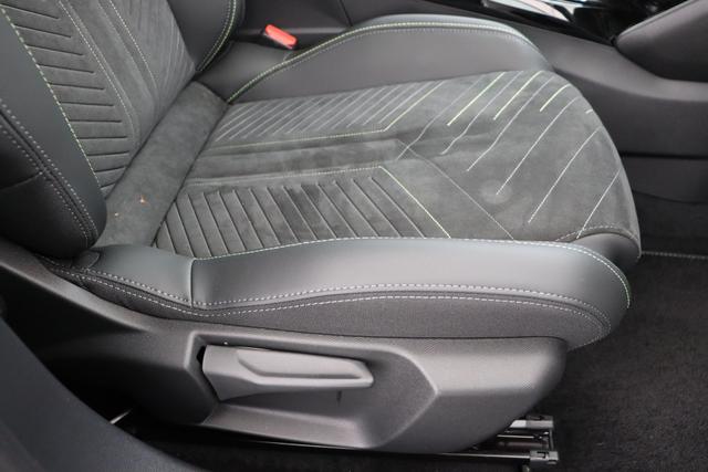 Peugeot 2008 1.2 Turbo 130 hp EAT8 