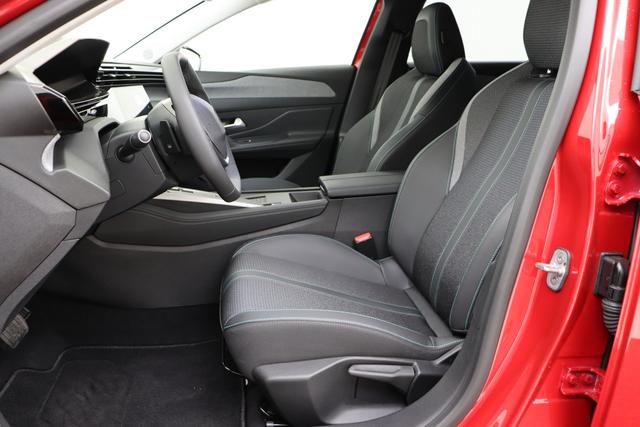 Peugeot 308 SW 1.2 Turbo 130 hp EAT8 