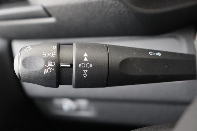 Toyota Proace Fahrgestell 1.5D 120 hp 6MT 