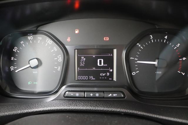 Toyota Proace Fahrgestell 1.5D 120 hp 6MT 