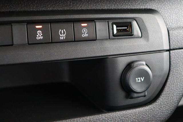 Toyota Proace Fahrgestell 1.5D 120 hp 6MT 