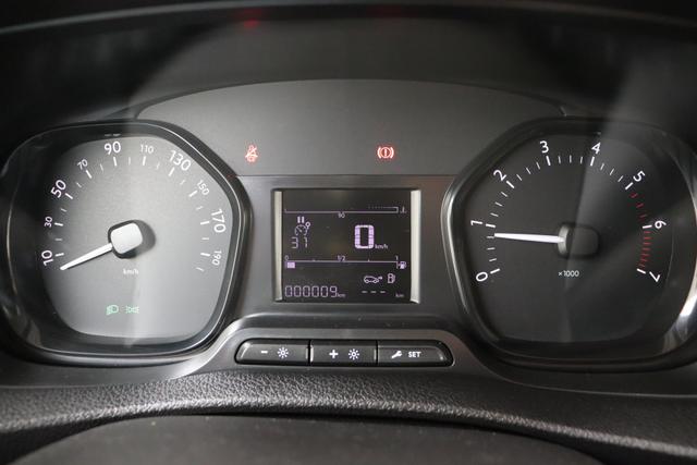 Toyota Proace Fahrgestell 1.5D 120 hp 6MT 