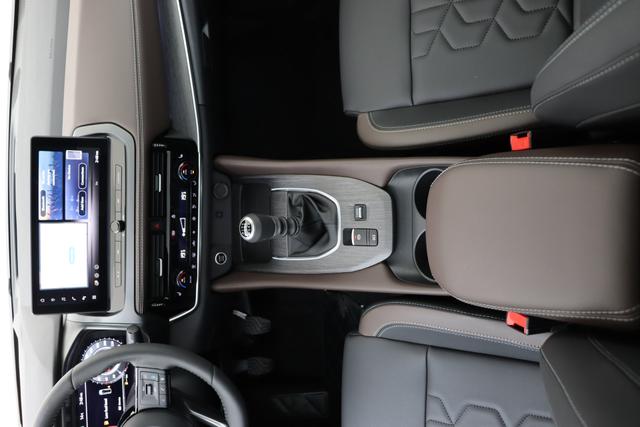 Nissan Qashqai 1.3 DIG-T Mild Hybrid 140 hp 