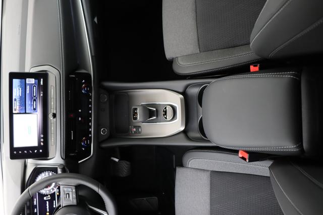 Nissan Qashqai 1.3 DIG-T Mild Hybrid 158 hp 4WD X-TRONIC 