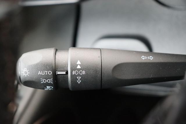 Peugeot e-Rifter 50 kWh 136 hp 