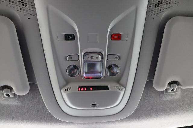 Peugeot e-Rifter 50 kWh 136 hp 