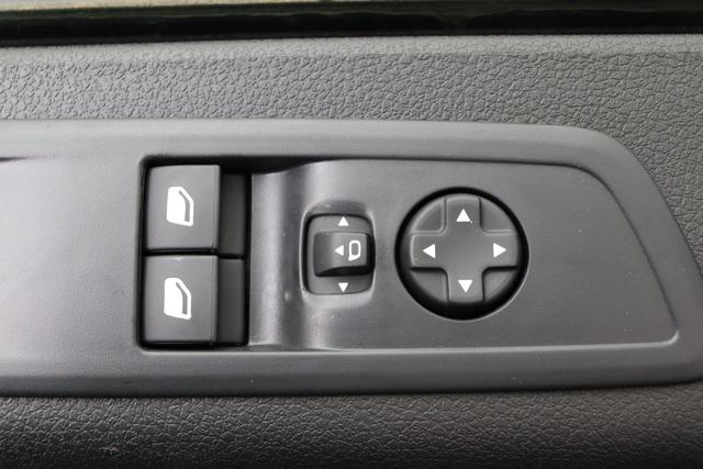Peugeot e-Expert Fahrgestell 75 kWh 136 hp 