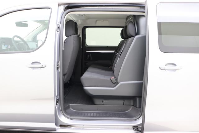 Peugeot e-Expert Fahrgestell 75 kWh 136 hp 
