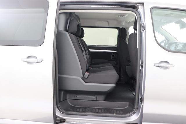 Peugeot e-Expert Fahrgestell 75 kWh 136 hp 