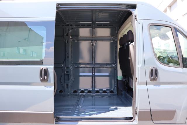 Peugeot Boxer 2.2 BlueHDi 140 hp S&S Man.6 
