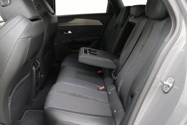 Peugeot 308 SW 1.2 Turbo 130 hp EAT8 
