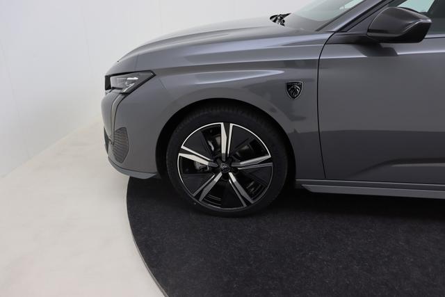 Peugeot 308 SW 1.2 Turbo 130 hp EAT8 
