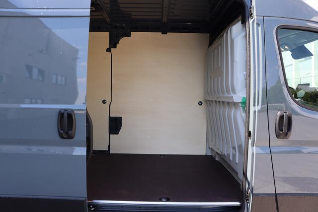 Peugeot Boxer 2.2 BlueHDi 140 hp S&S Man.6 