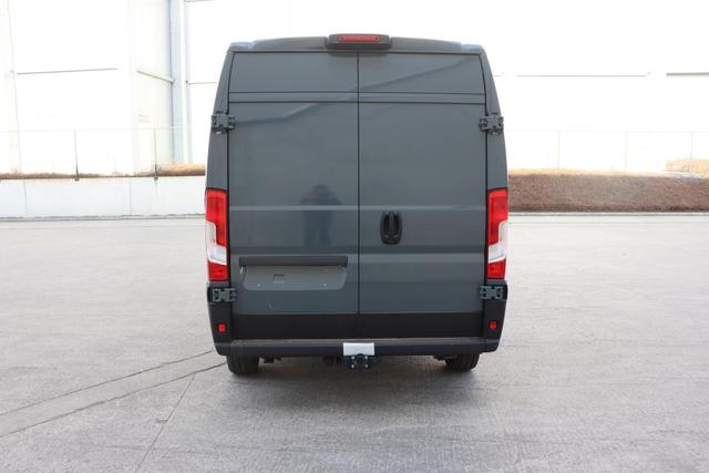 Peugeot Boxer 2.2 BlueHDi 140 hp S&S Man.6 