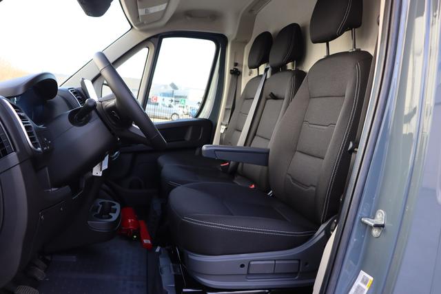 Peugeot Boxer 2.2 BlueHDi 140 hp S&S Man.6 