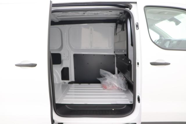 Peugeot e-Expert Fahrgestell 50 kWh 136 hp 