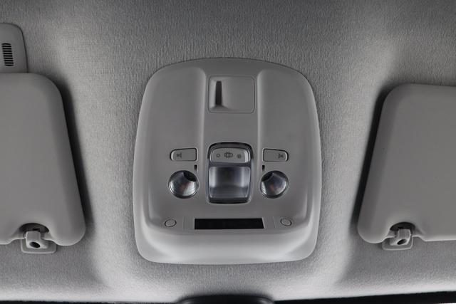Peugeot e-Expert Fahrgestell 50 kWh 136 hp 