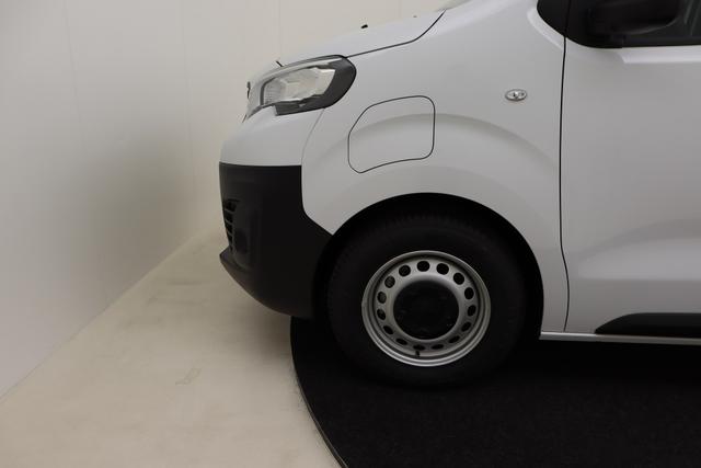 Peugeot e-Expert Fahrgestell 50 kWh 136 hp 