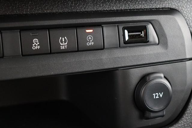 Toyota Proace Fahrgestell 1.5D 120 hp 6MT 
