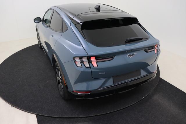 Ford Mustang Mach-E 98 kWh Extended range 