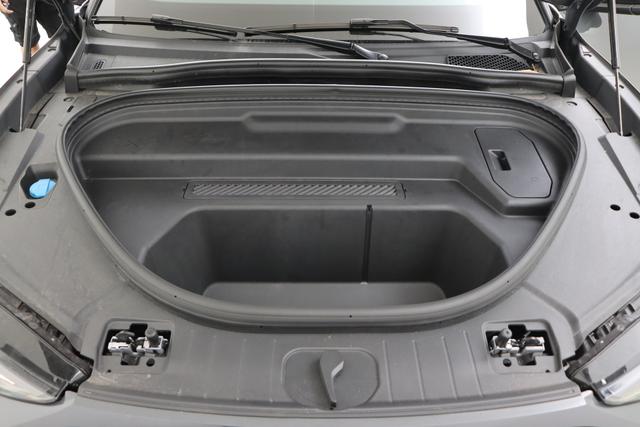 Audi Q6 e-tron Quattro 
