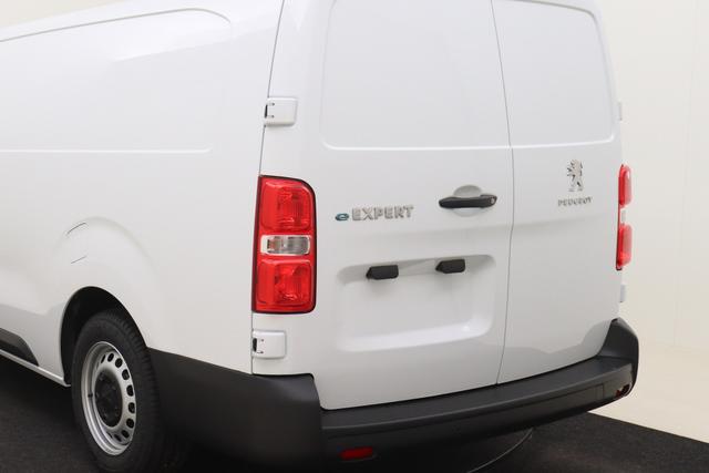 Peugeot e-Expert Fahrgestell 75 kWh 136 hp 